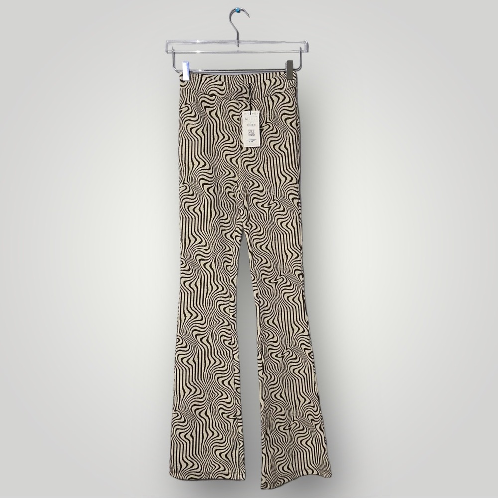 Stradivarius High Waisted Flared Pants in Brown and Cream Size M